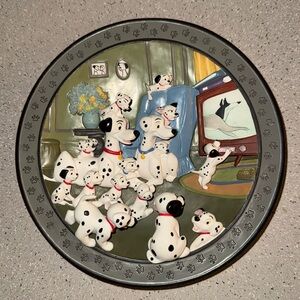 101 Dalmatians Watch Out Thunder‎ Limited Edition Plate 
11527/15,000